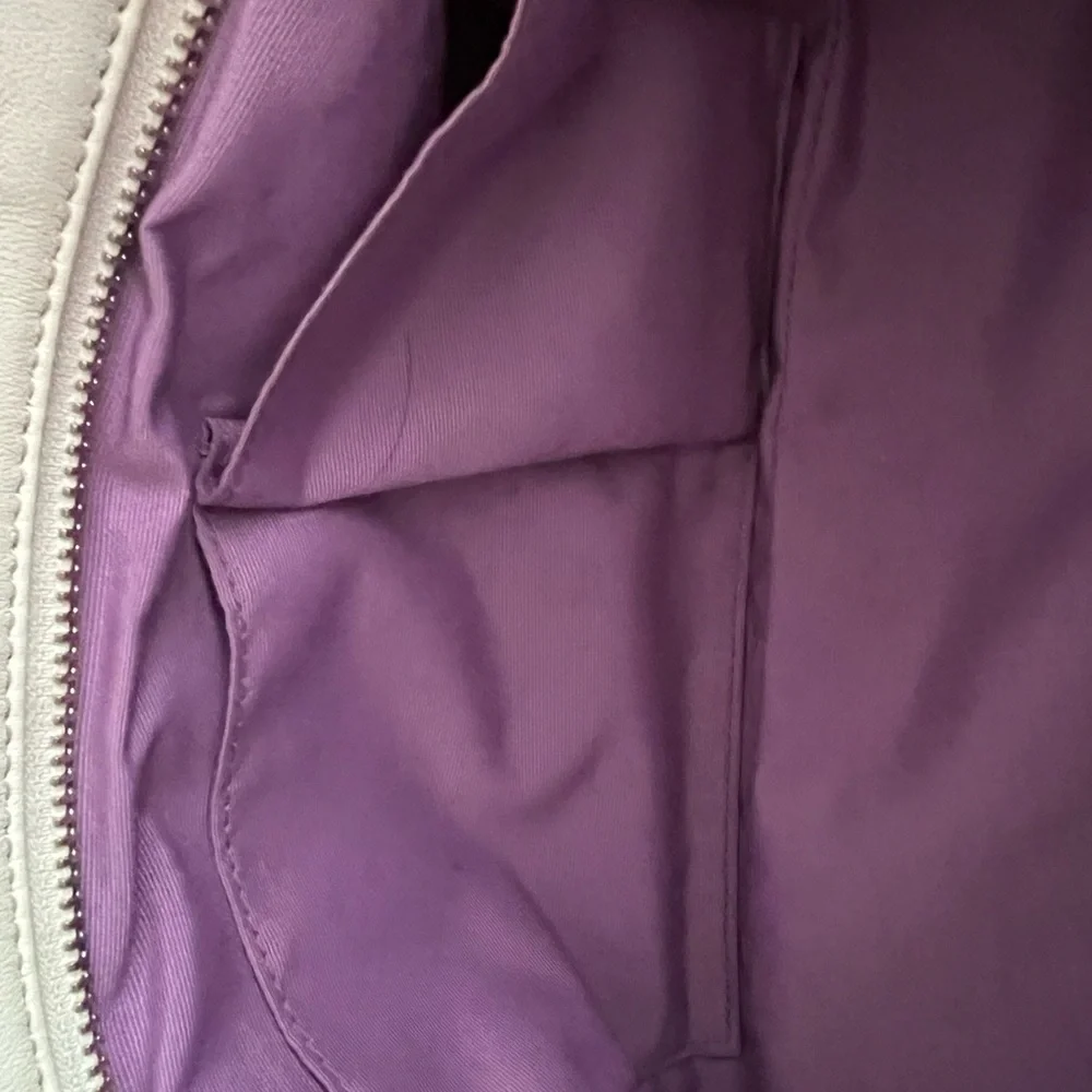 Coach East West Pleated Gray & White Tote Bag with Dust Bag - Picture 9 of 12